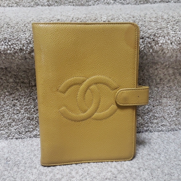 Chanel Yellow Calfskin Leather Planner Authentic - Picture 1 of 10
